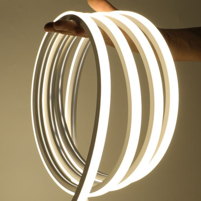 2835は装飾のために5050のLEDのネオン滑走路端燈の適用範囲が広いケイ酸ゲル柔らかいIP67防水する