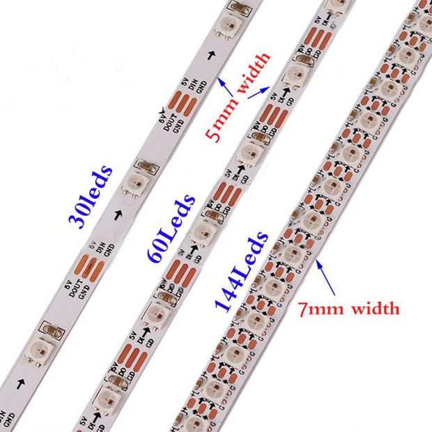 300LEDs 12Vの適用範囲が広い平たい箱は屋内党ボディ絵画のための軽いストリップ紫外SMD5050 16.4 Ft/5mを導いた
