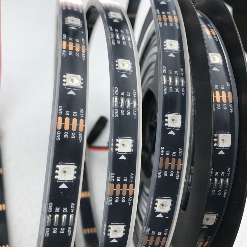 WS2812Bフル カラー適用範囲が広いLEDの滑走路端燈RGB 5050SMD個々のアドレス指定可能な16.4FT 60Pixels/Mの300Pixels黒PCB