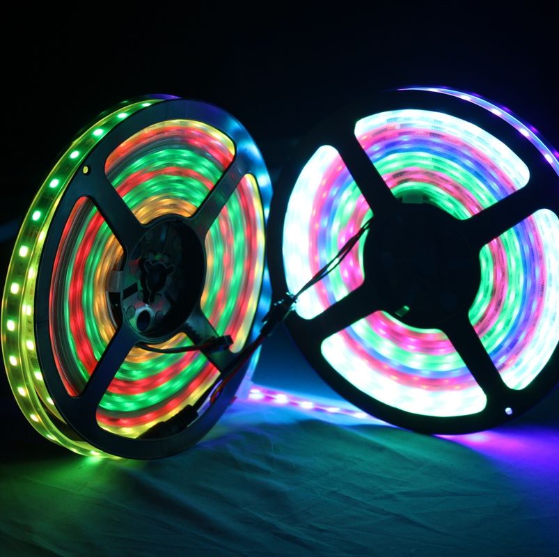 WS2812Bフル カラー適用範囲が広いLEDの滑走路端燈RGB 5050SMD個々のアドレス指定可能な16.4FT 60Pixels/Mの300Pixels黒PCB