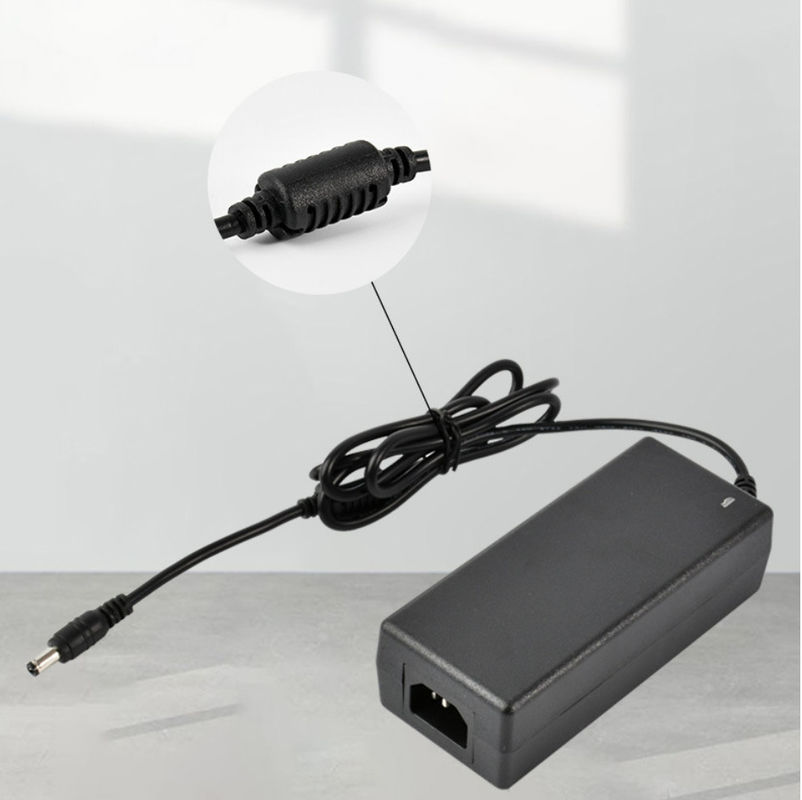 LEDの滑走路端燈のための5A LEDモジュールの電源12V LEDのDC電源机のブラック パワーの供給