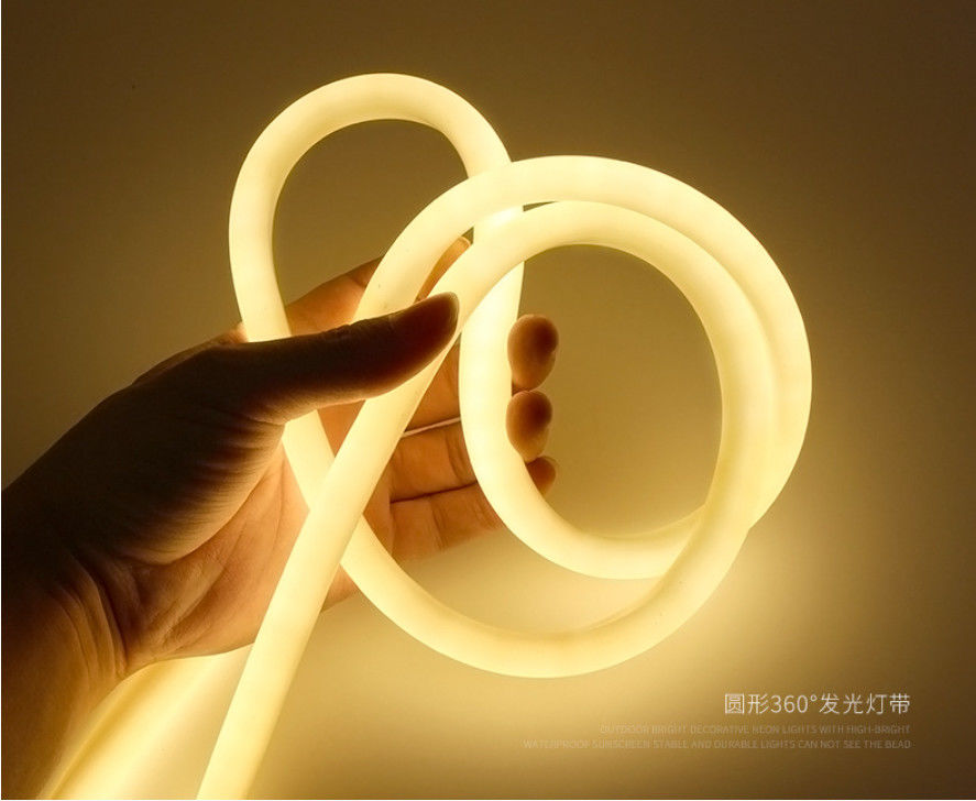 LEDのシリコーンのネオン ライト24V IP67のネオン適用範囲が広い滑走路端燈暖かく白い色
